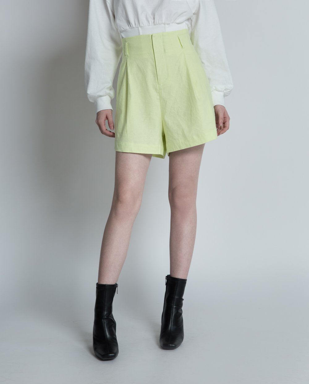 Quần short nữ