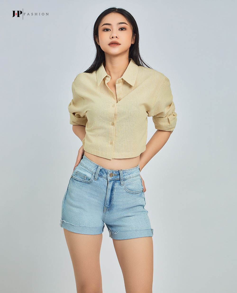  Quần shorts jean 