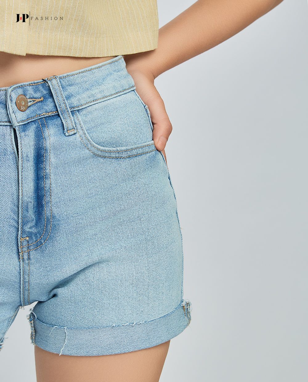  Quần shorts jean 