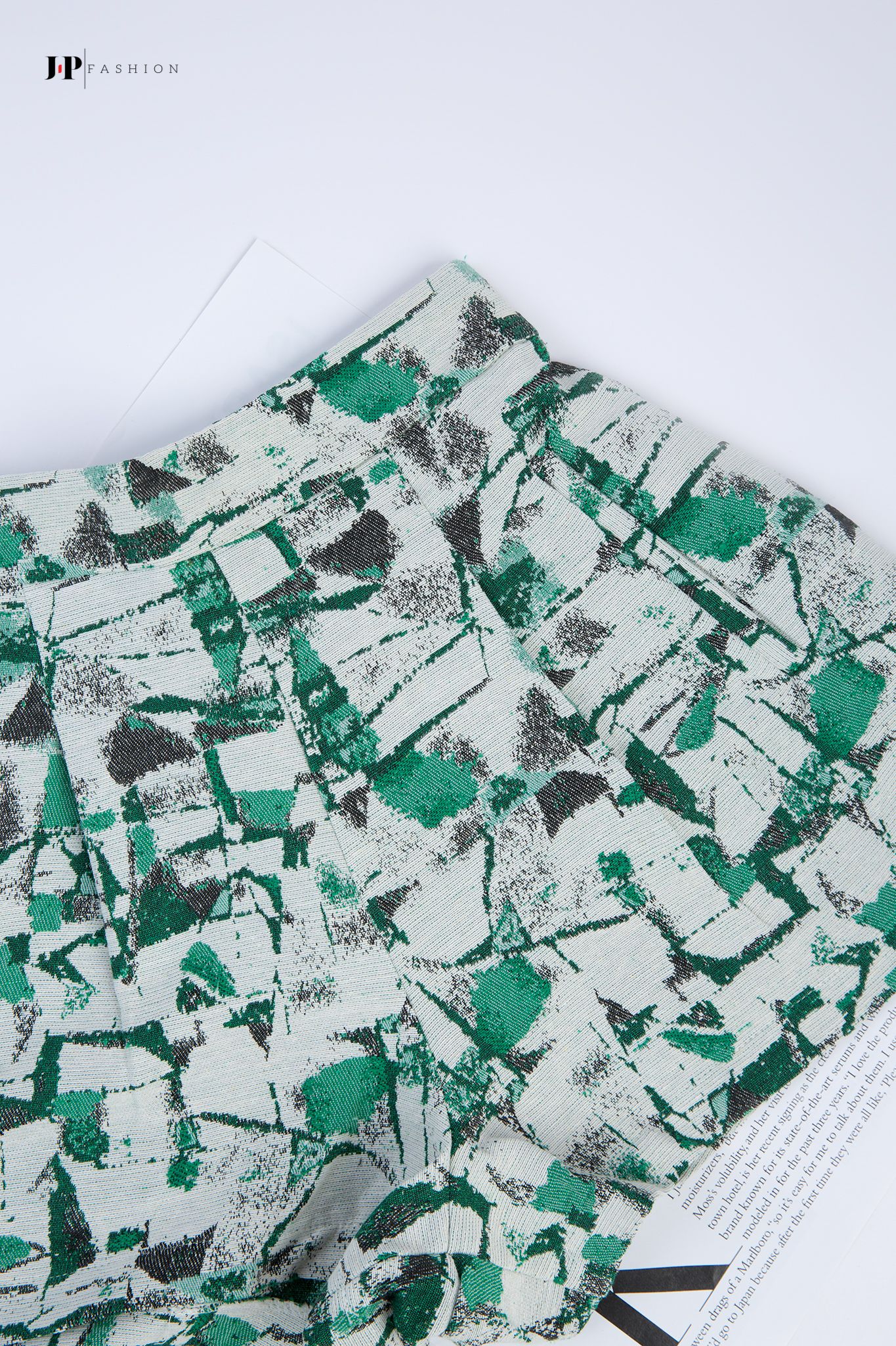 Quần short nữ