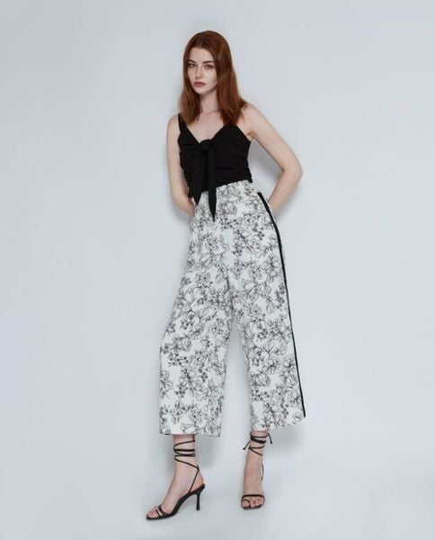 color_ Trắng hoa đen