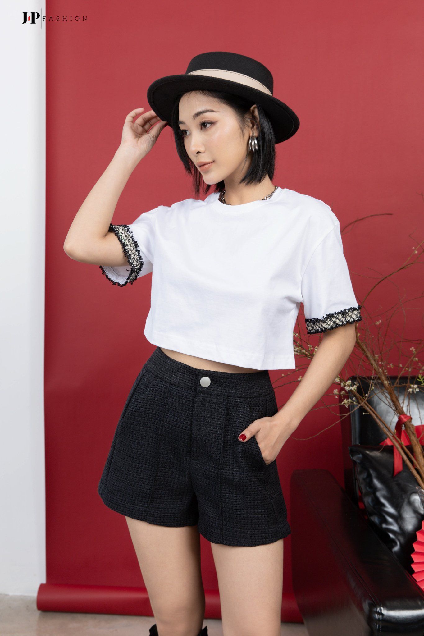 Quần short ngắn