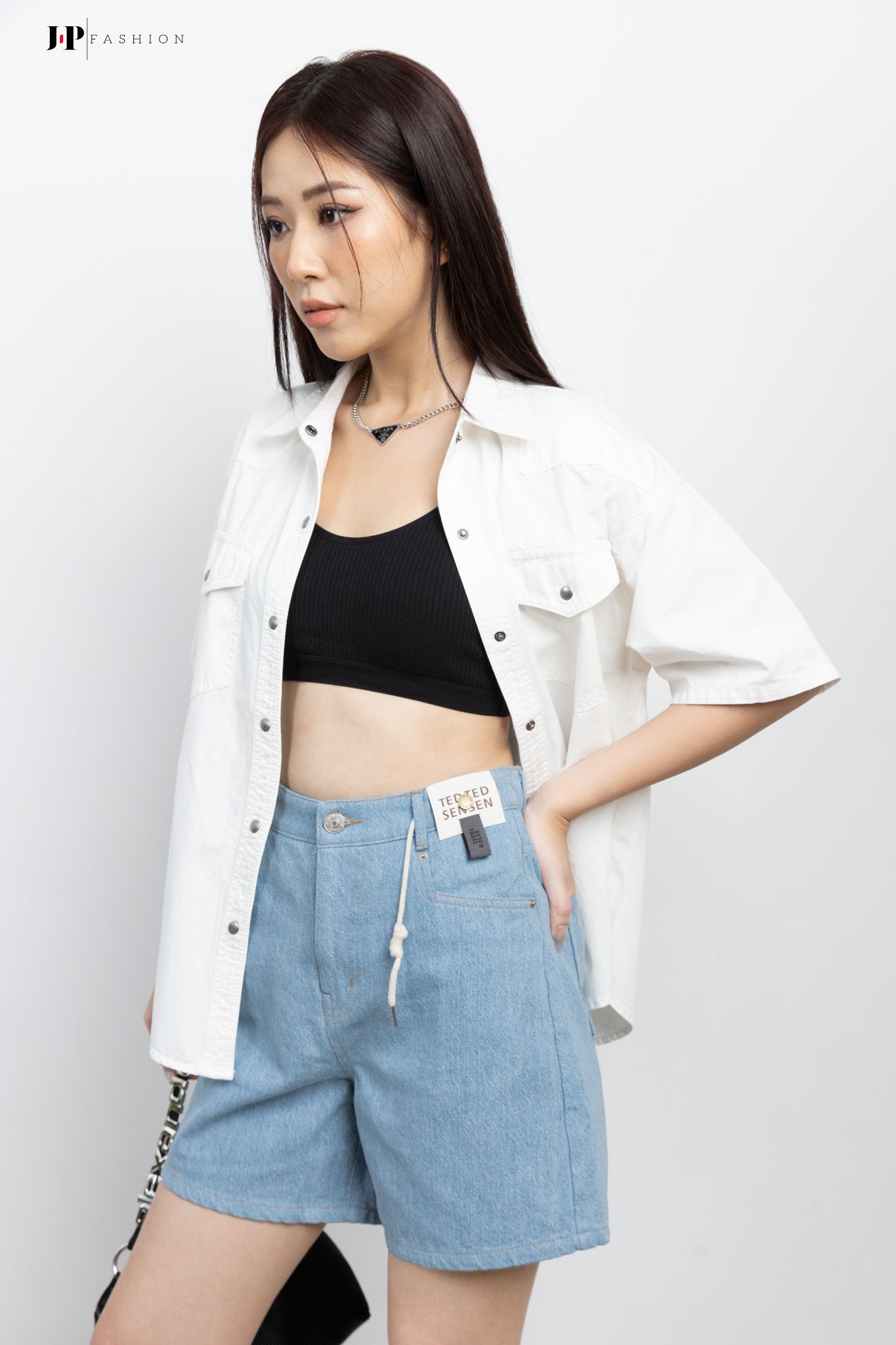 Sơ mi form rộng ngắn tay