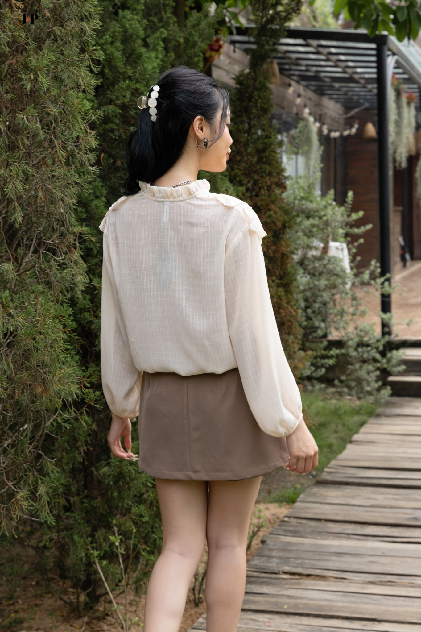 Sơ mi kiểu dài tay