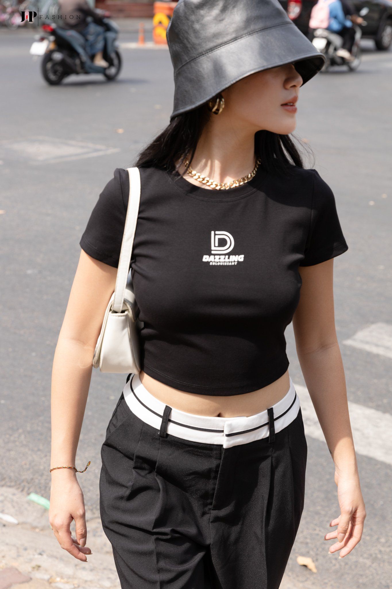  Thun croptop ngắn tay 