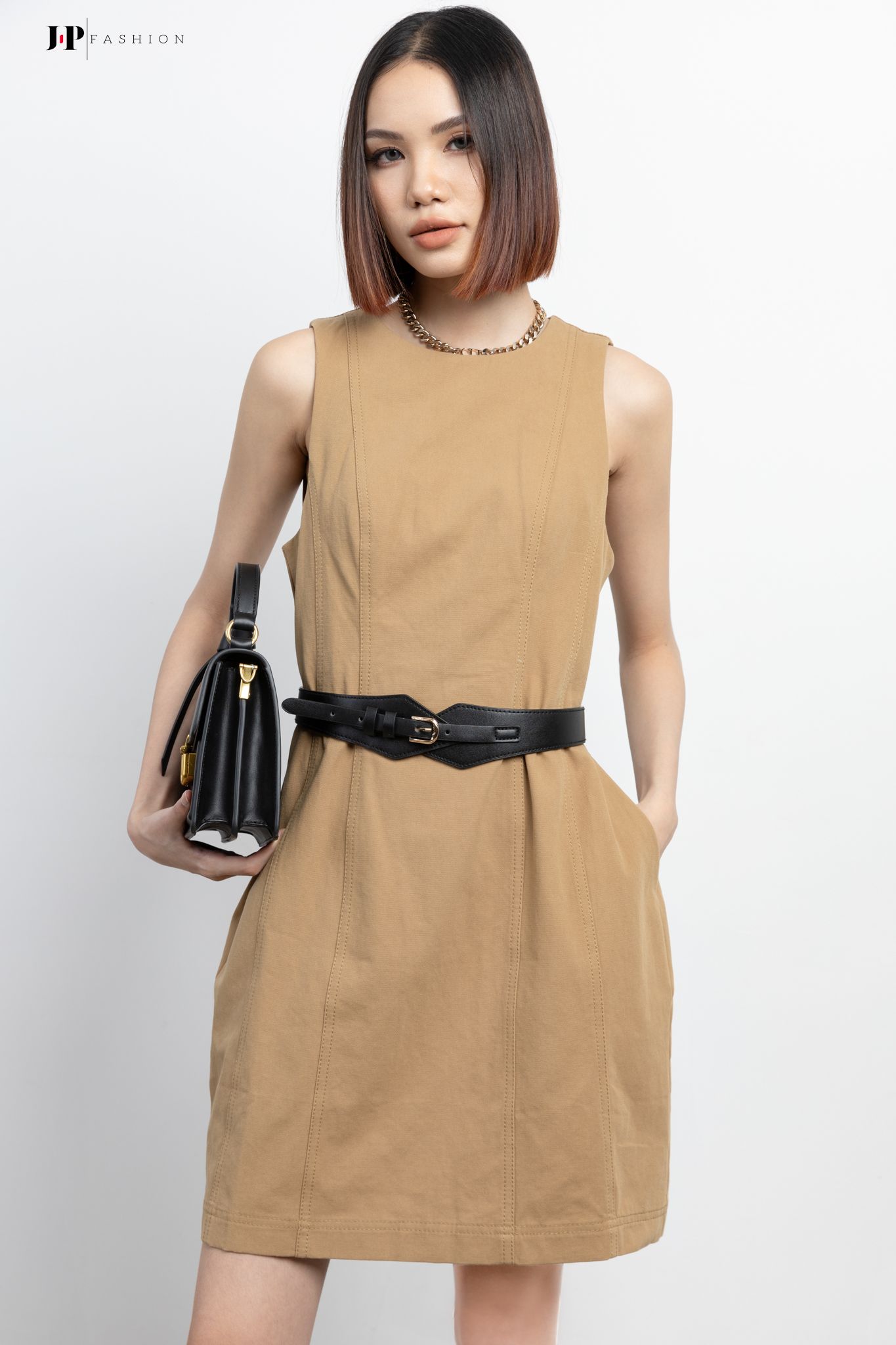 Đầm sát nách mini