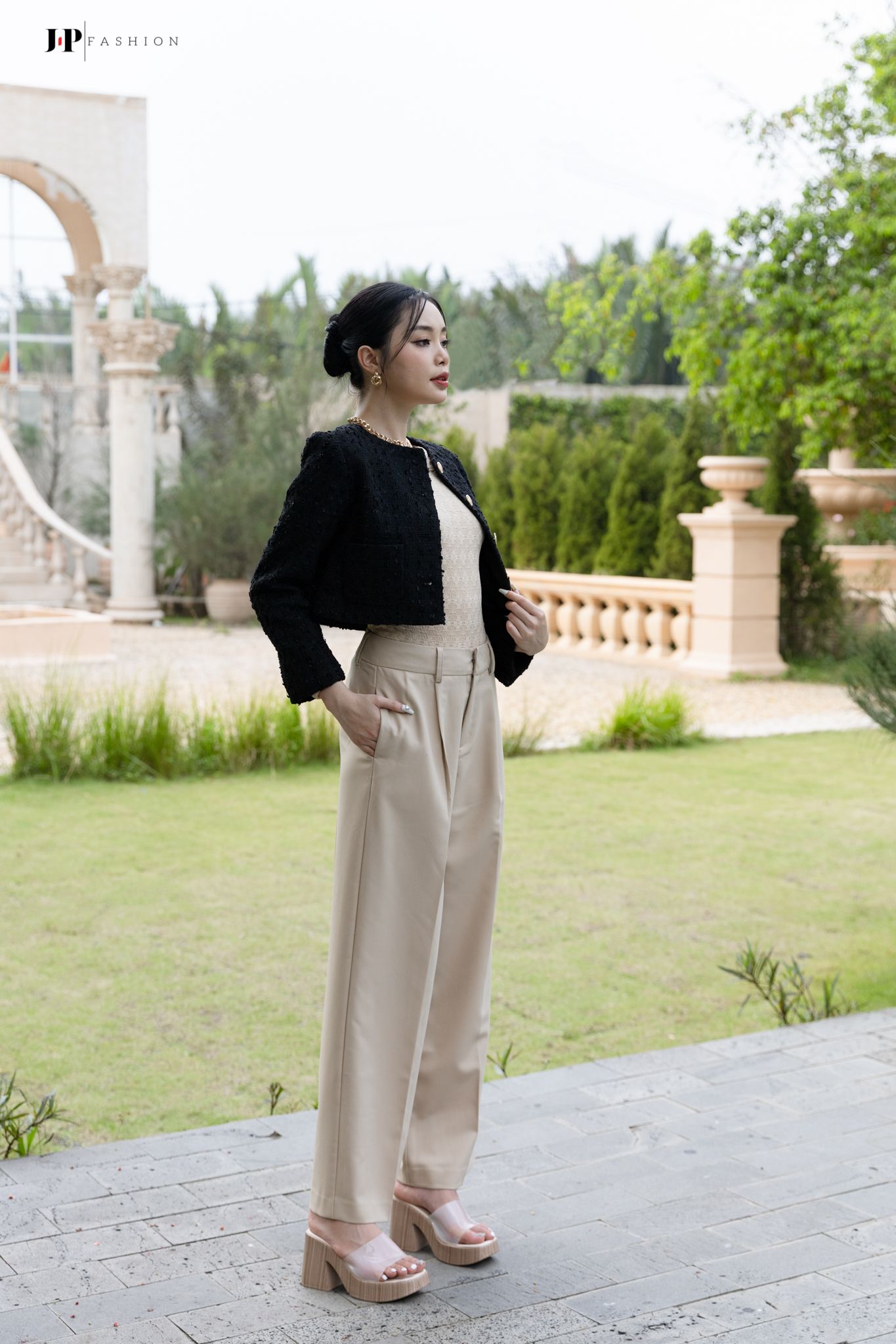 Quần Kaki Ống Rộng Tôn Dáng 19009258