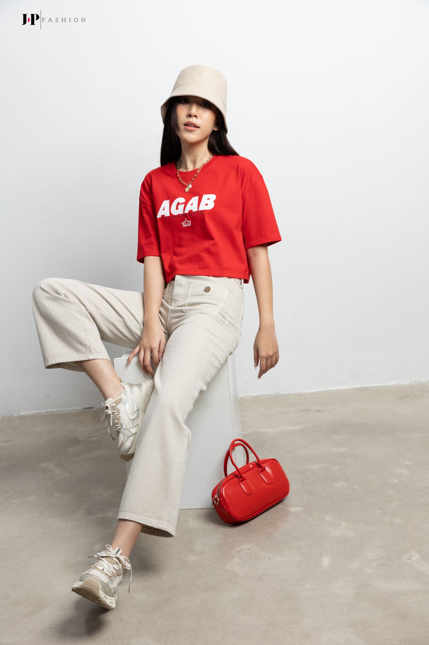 Áo thun croptop