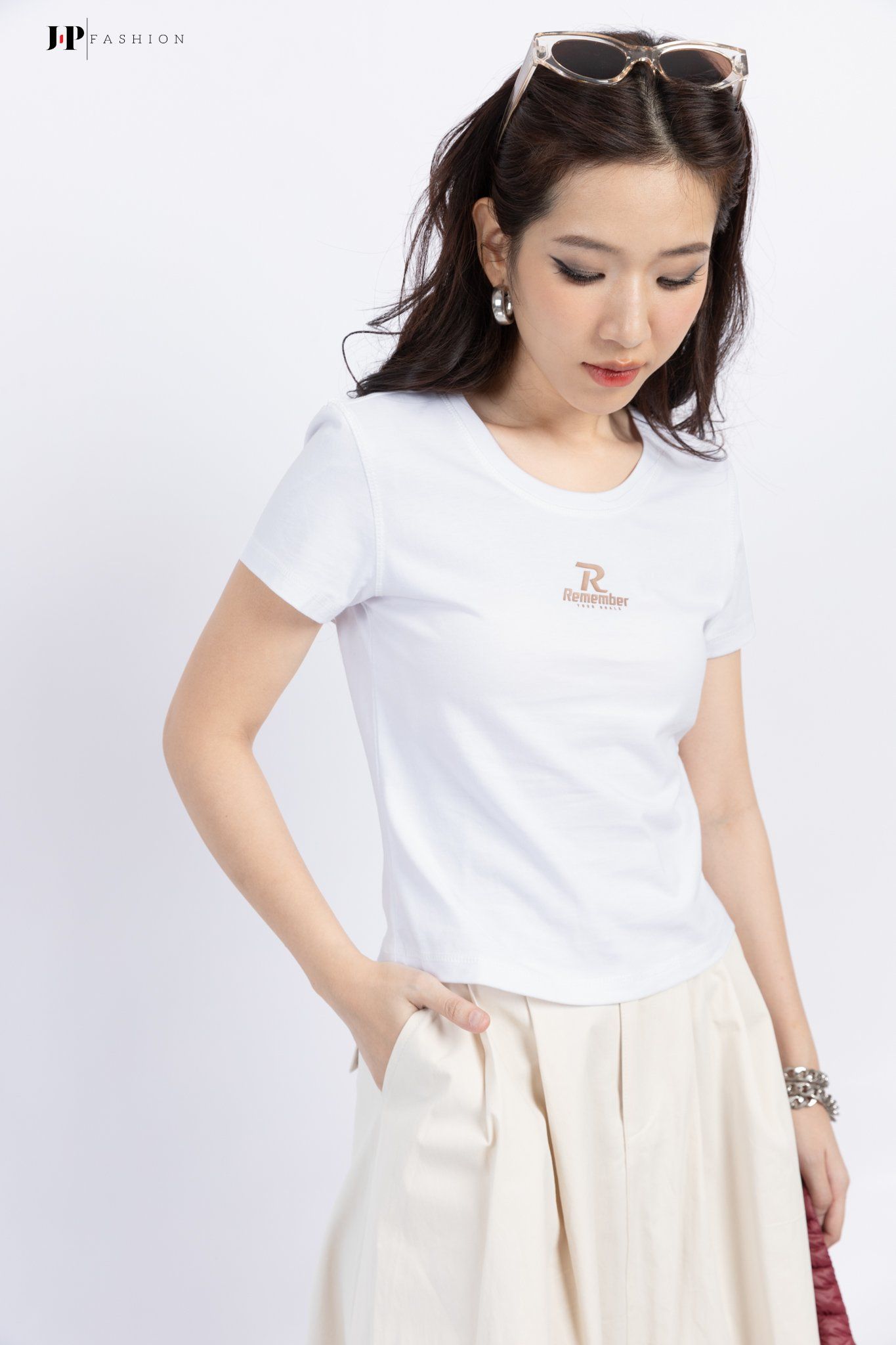 Áo Thun Form Vừa 10209340