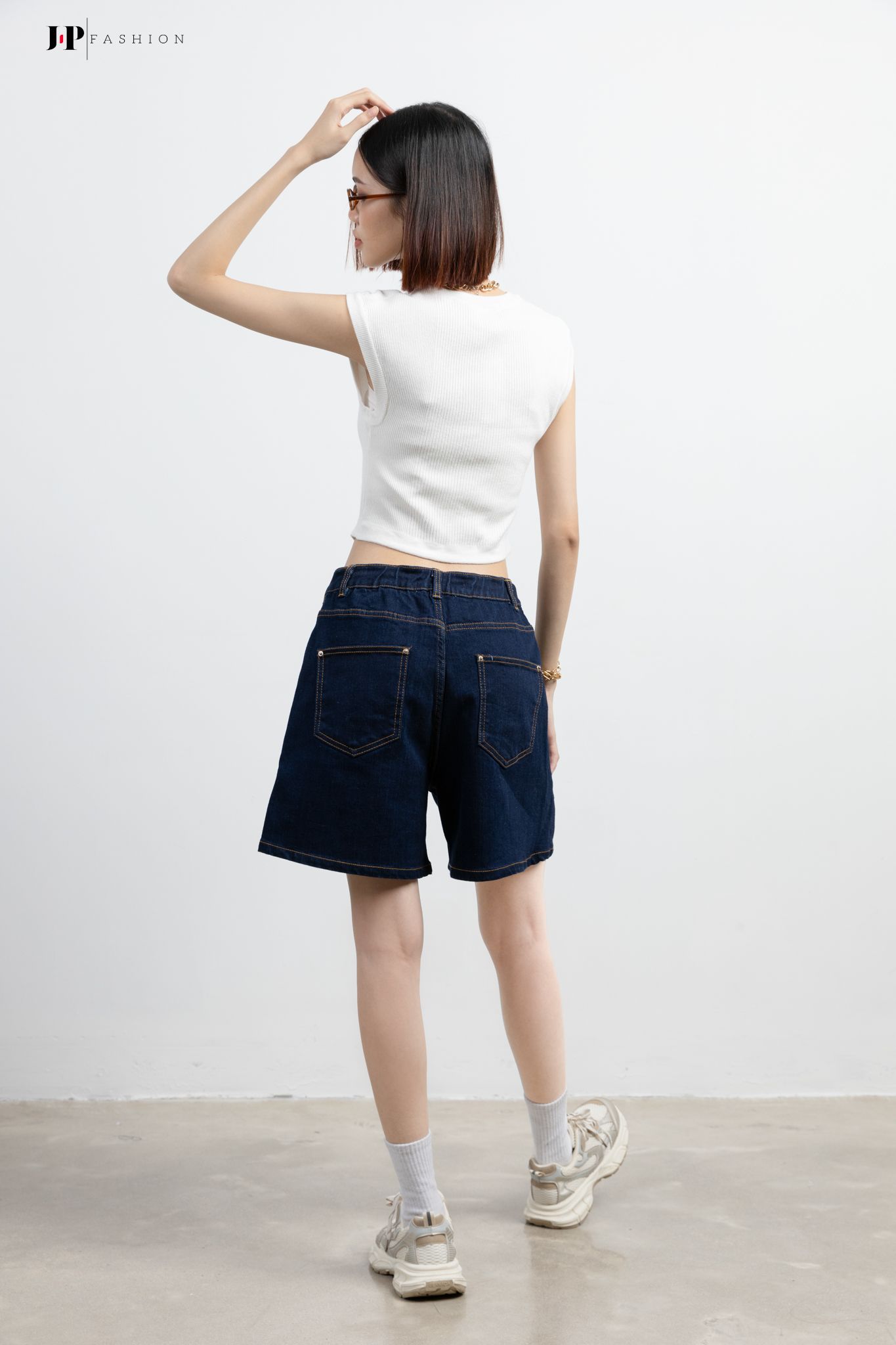 Quần shorts jean 15009338