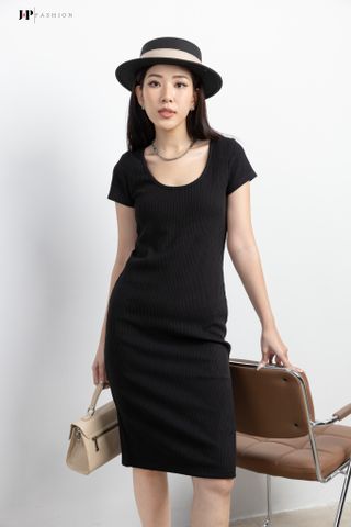 Đầm kiểu ngắn tay