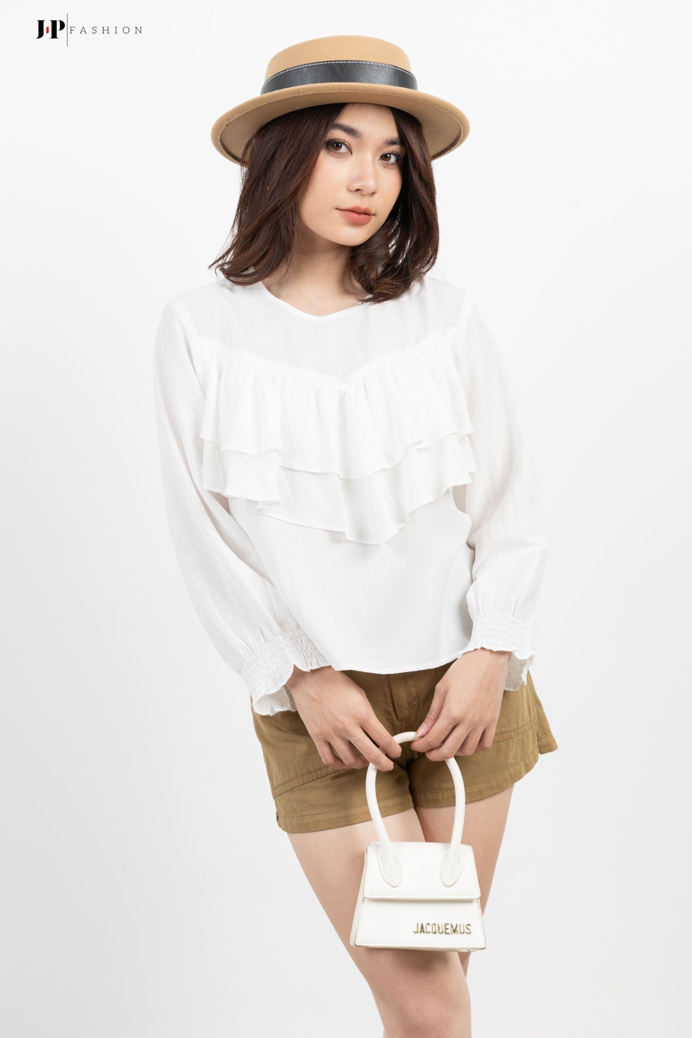 Quần short kiểu