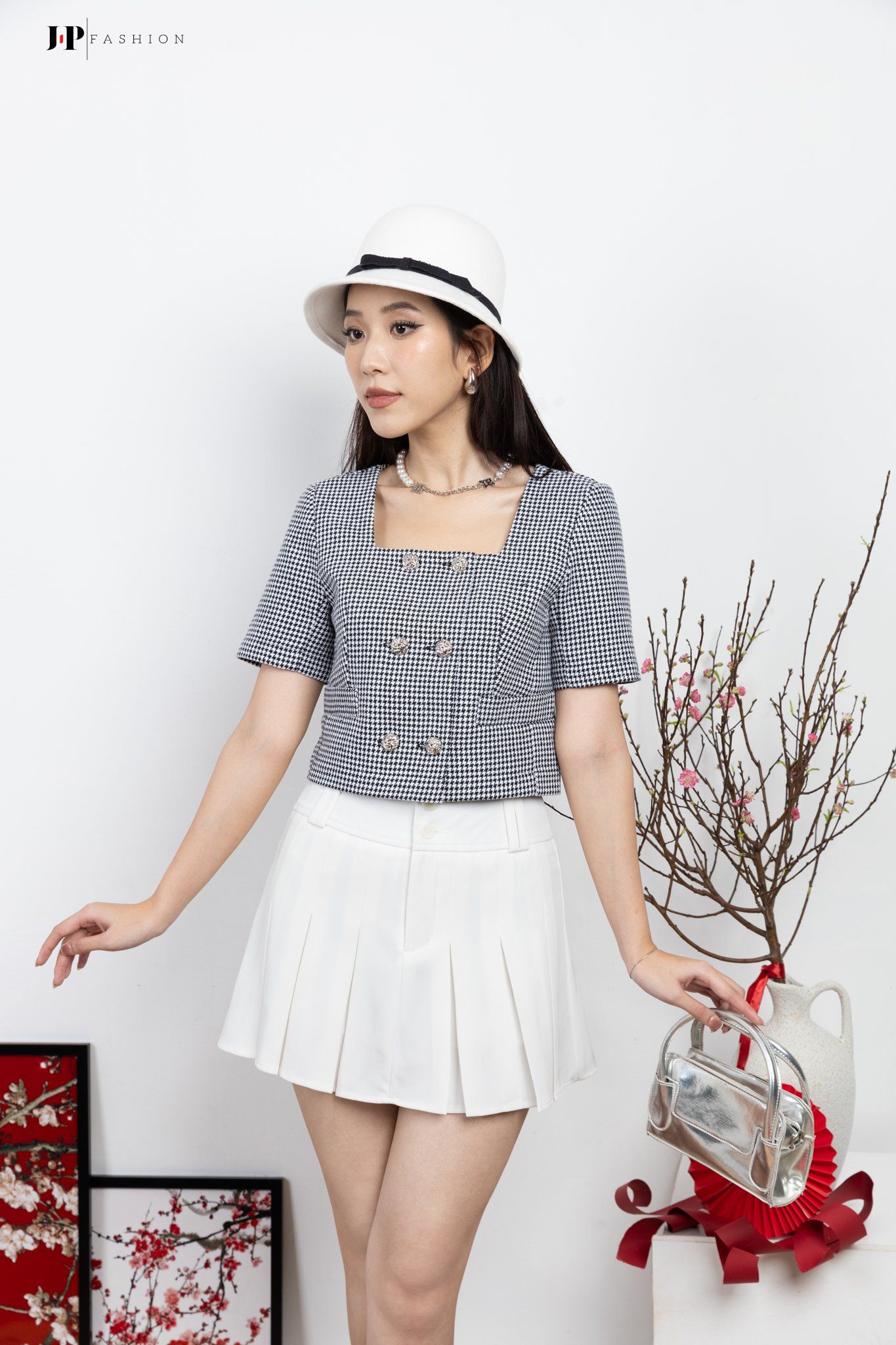 Sơ mi croptop ngắn tay