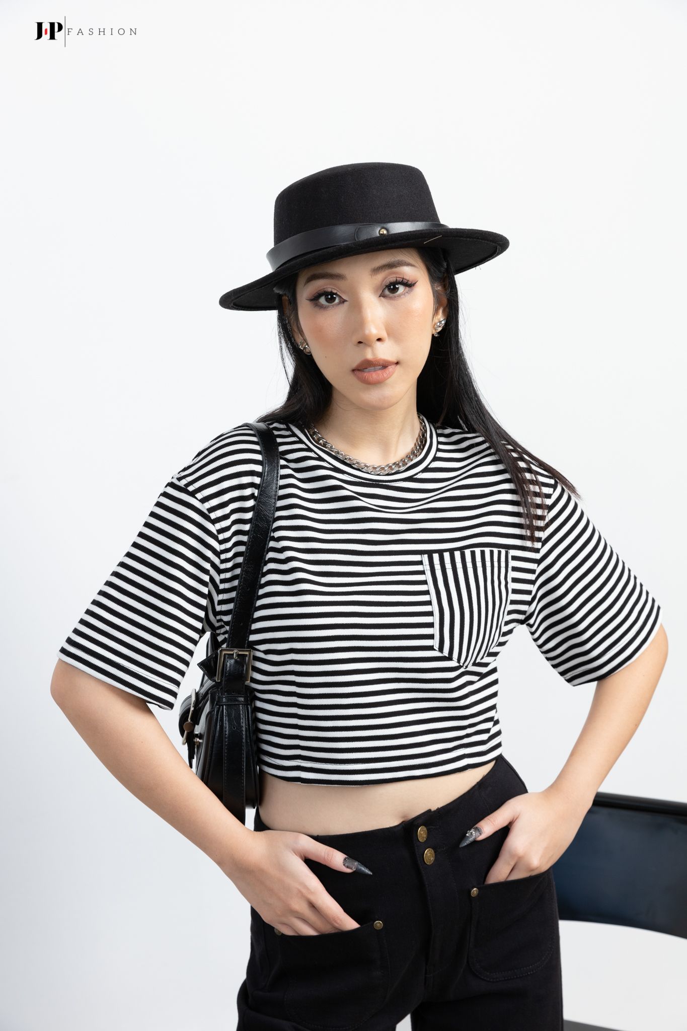 Thun croptop ngắn tay