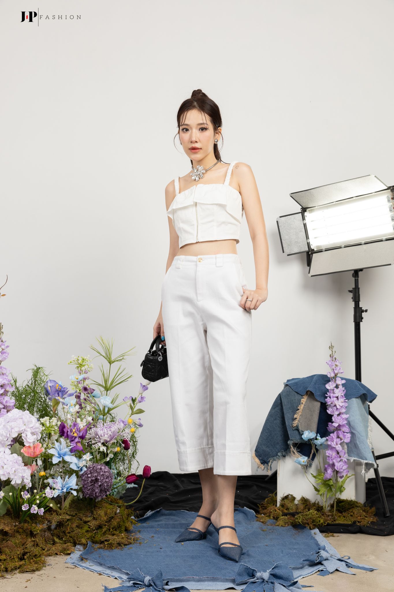 Quần Kaki Ống Suông 19009135