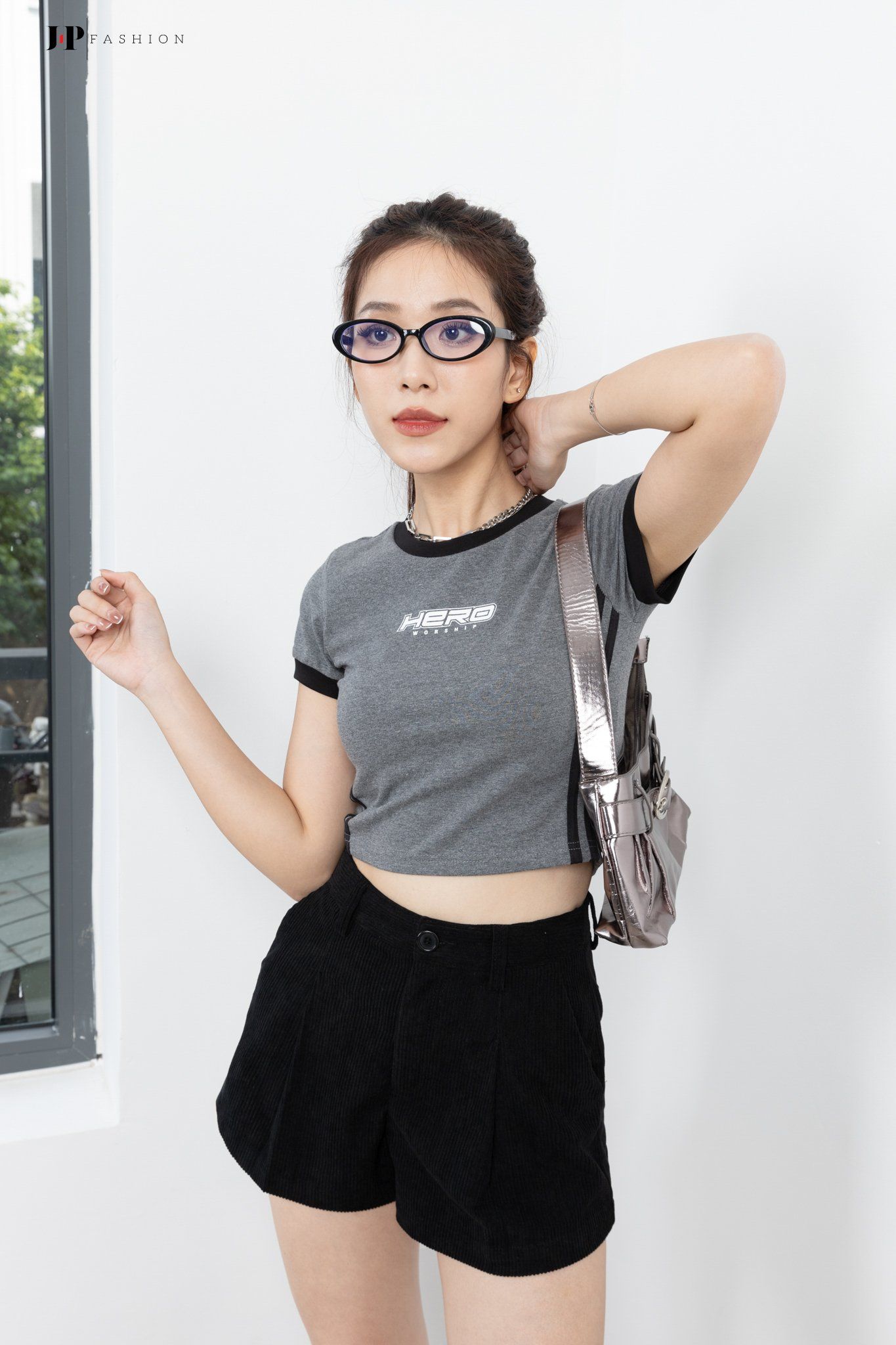 Áo thun croptop ngắn tay