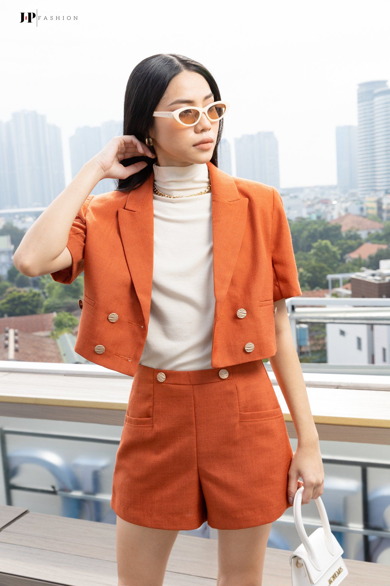 Áo blazer phom croptop