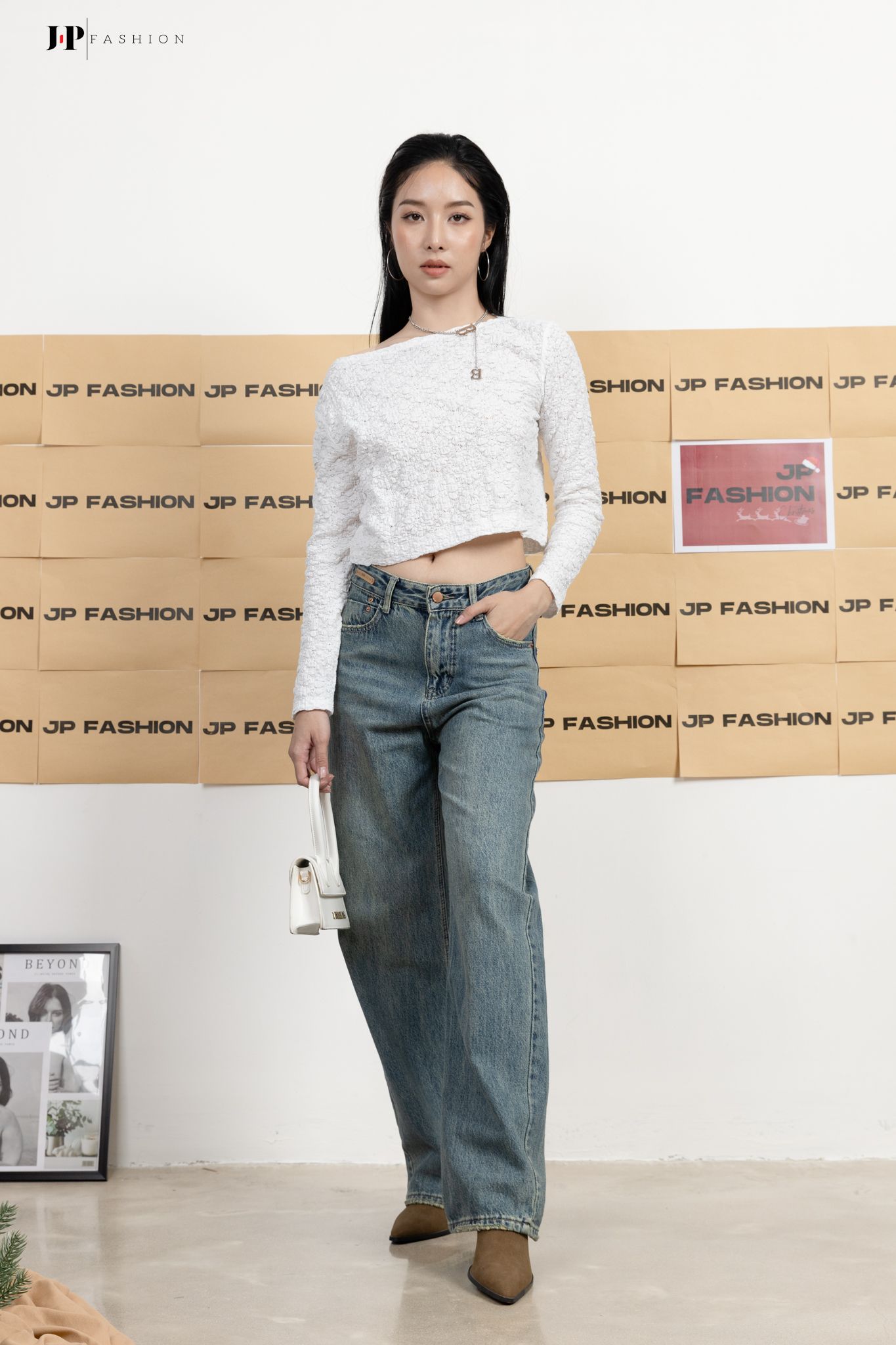  Áo thun croptop dài tay 