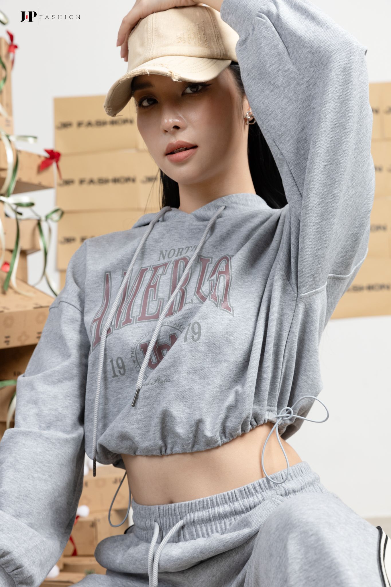 Áo thun nón dài tay