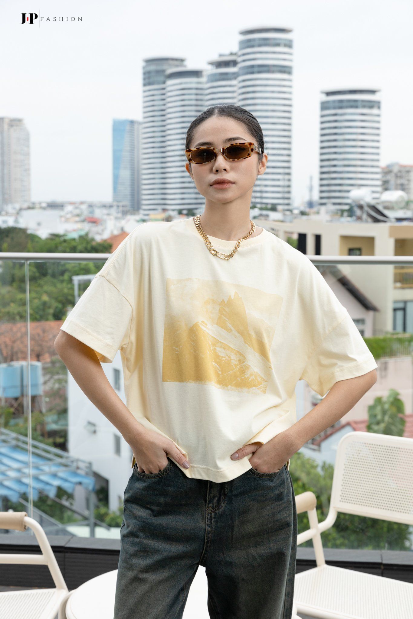 Thun phom rộng ngắn tay