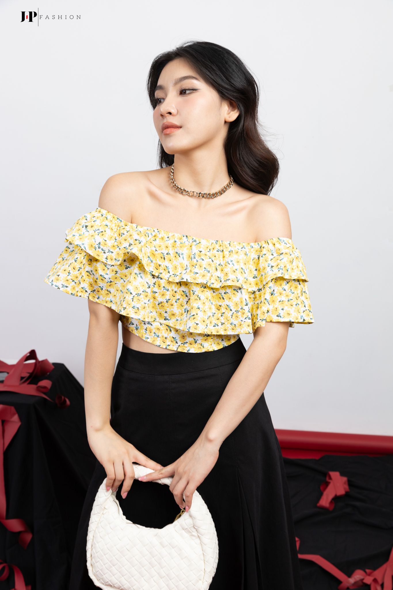 Áo kiểu bẹt vai
