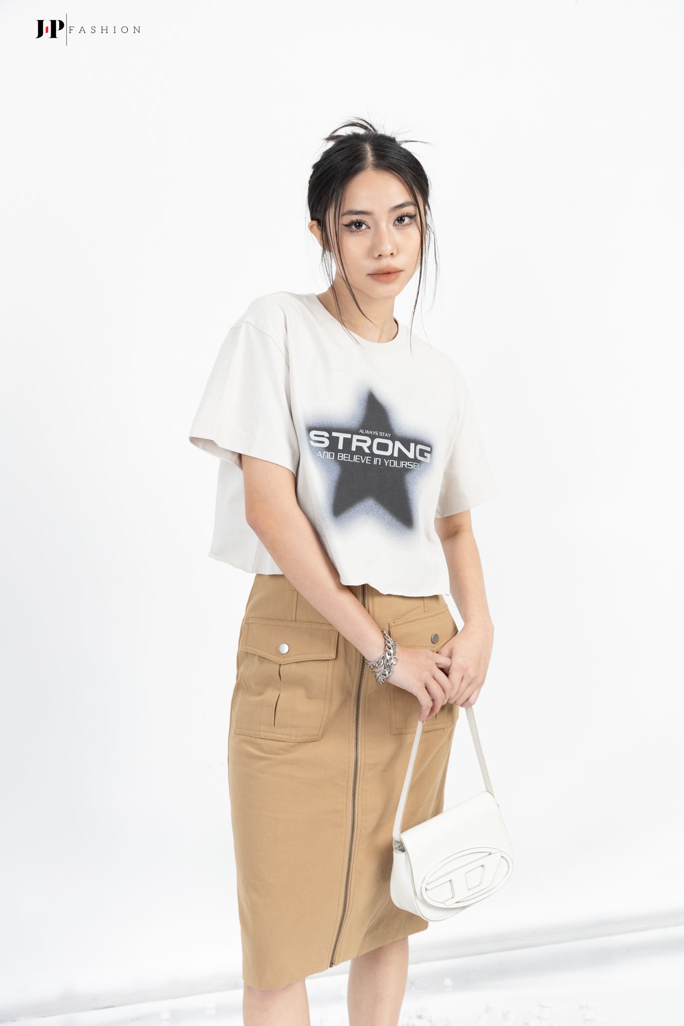 Áo Thun Chữ Croptop 10209250