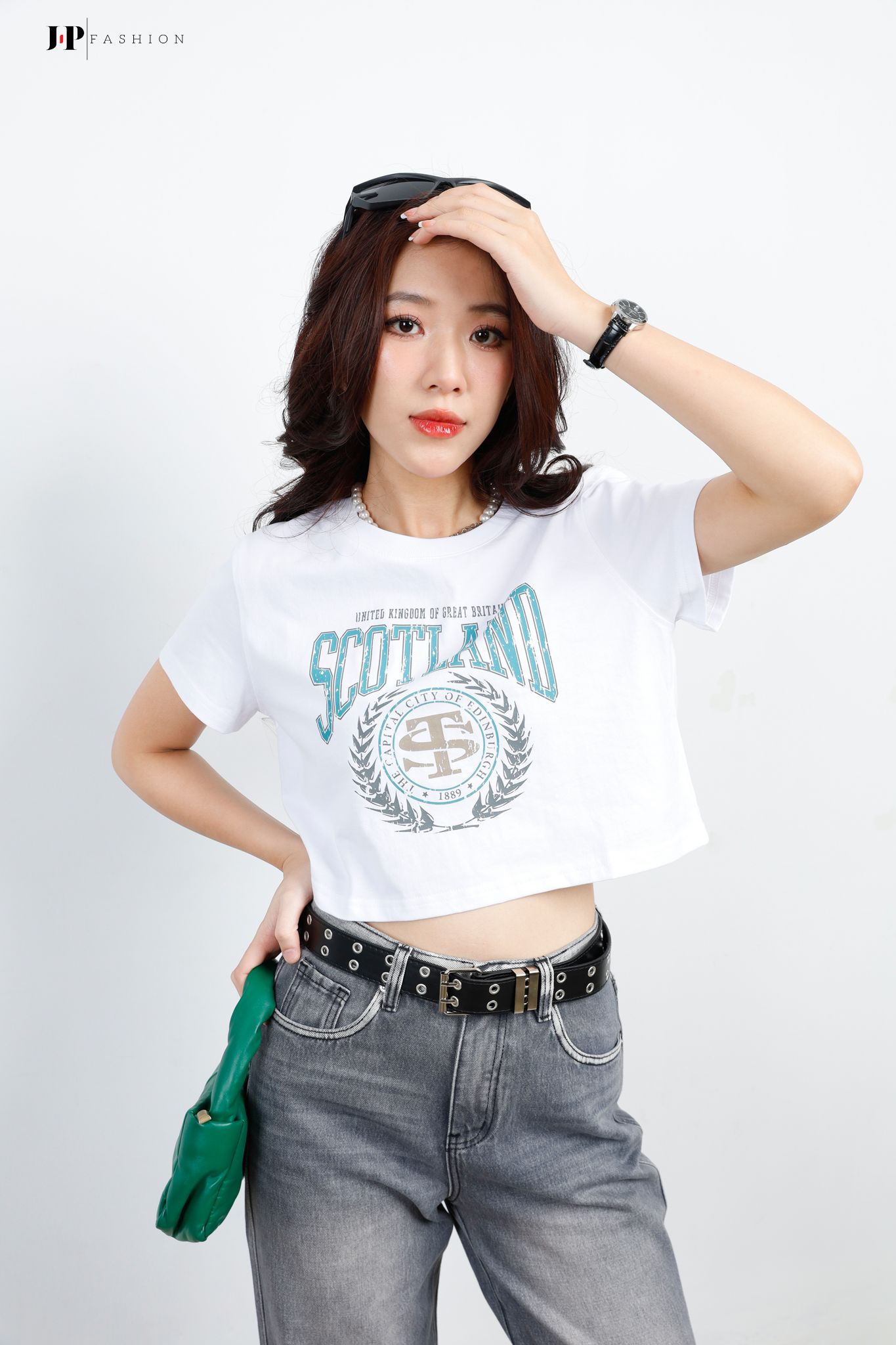  Áo thun croptop ngắn tay 