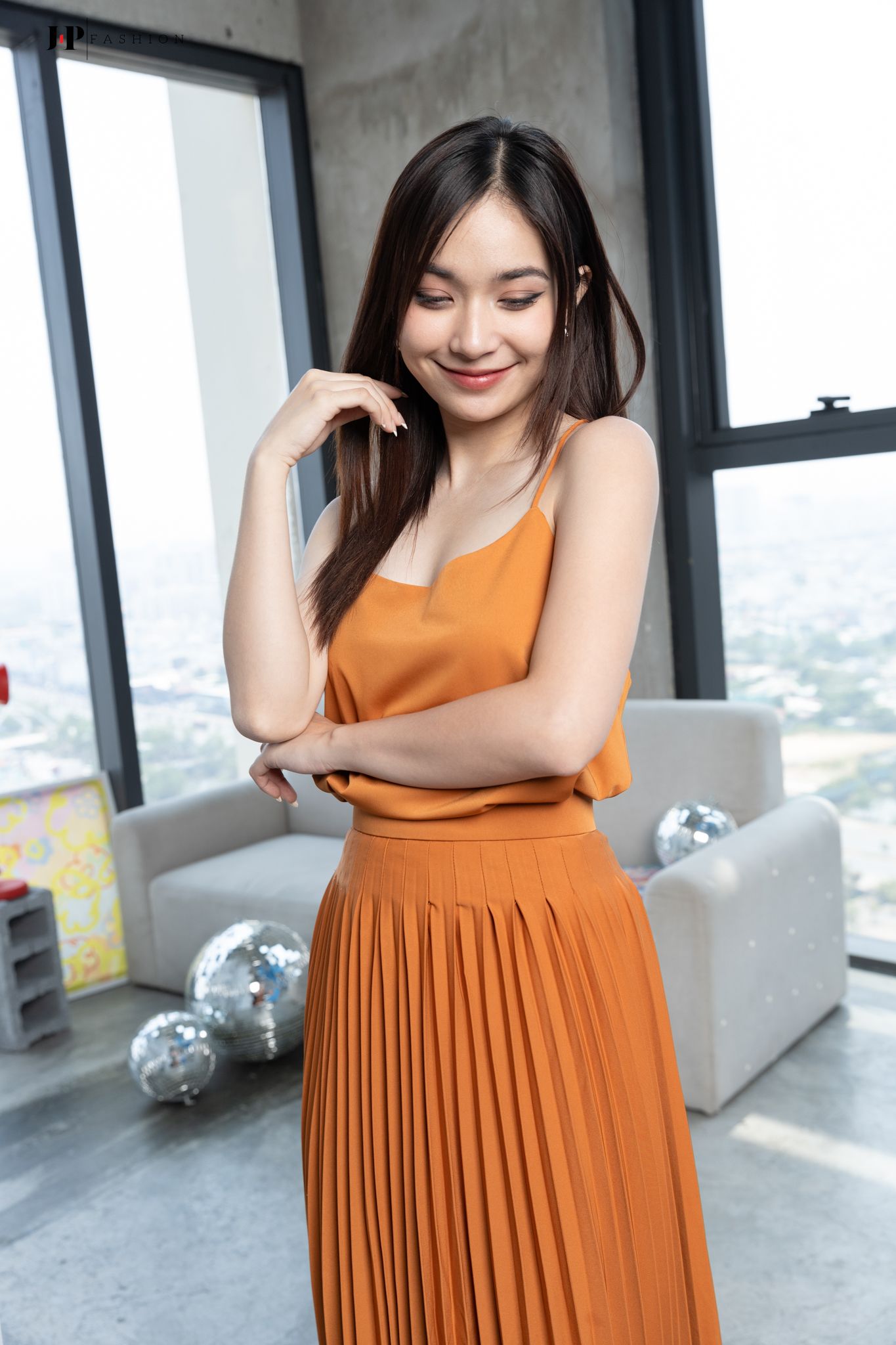 Chân Váy Lụa Dài Xếp Ly 17009701