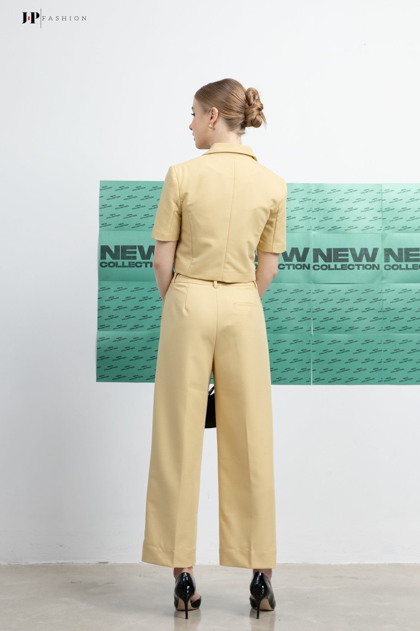 Quần kaki ống suông