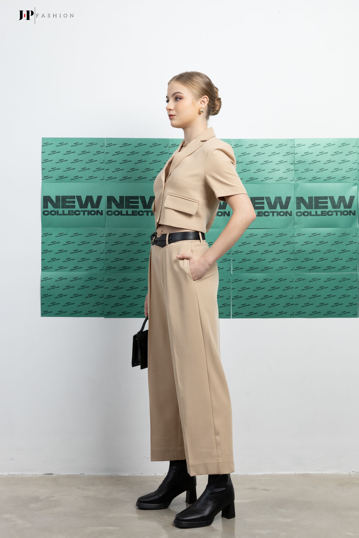 Quần kaki ống suông