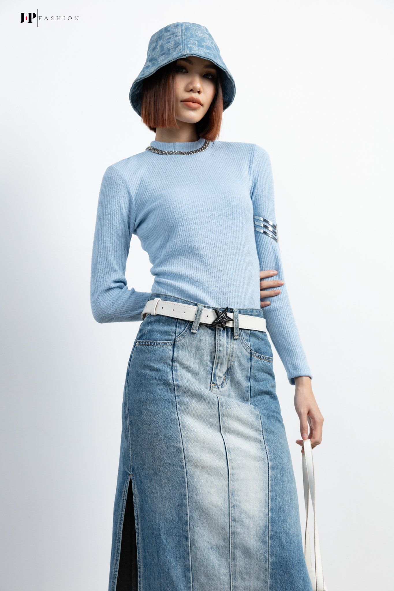 Thun cổ lọ tay dài 10209352