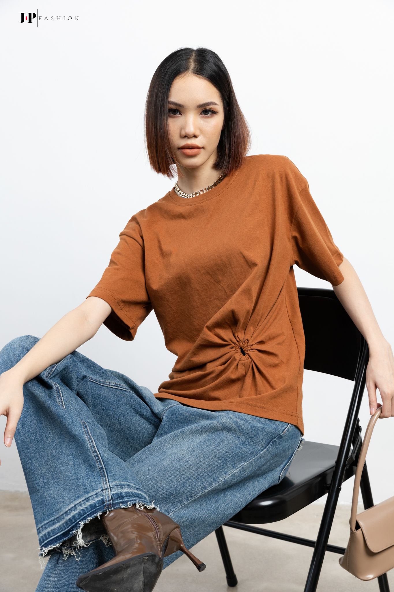 Áo thun kiểu ngắn tay