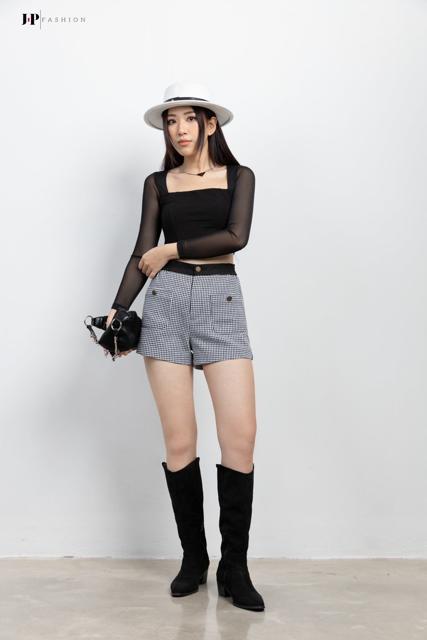Quần Short Ngắn Lưng Cao 15009374