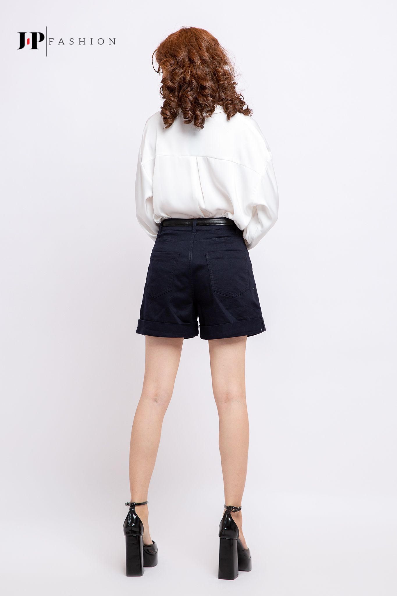 Quần short ống rộng 15008186