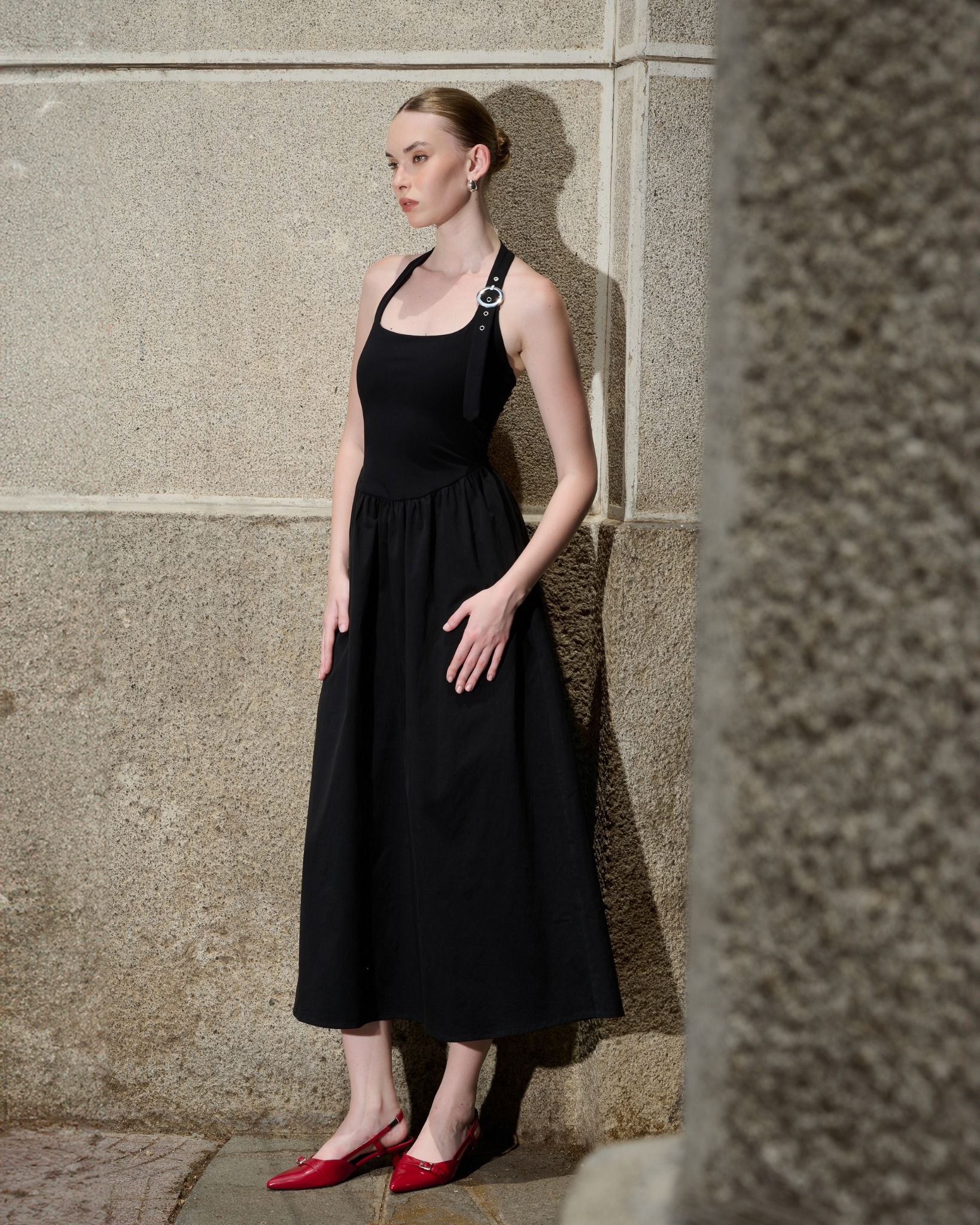 Đầm Cổ Yếm 11010551