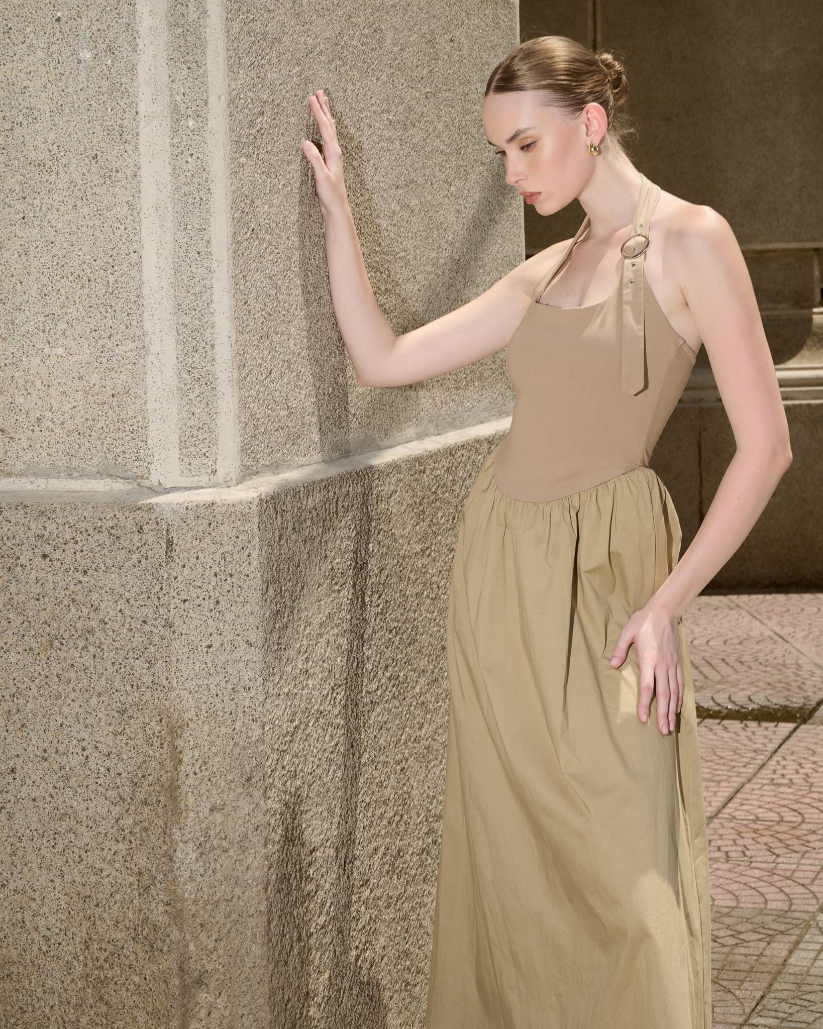 Đầm Cổ Yếm 11010551