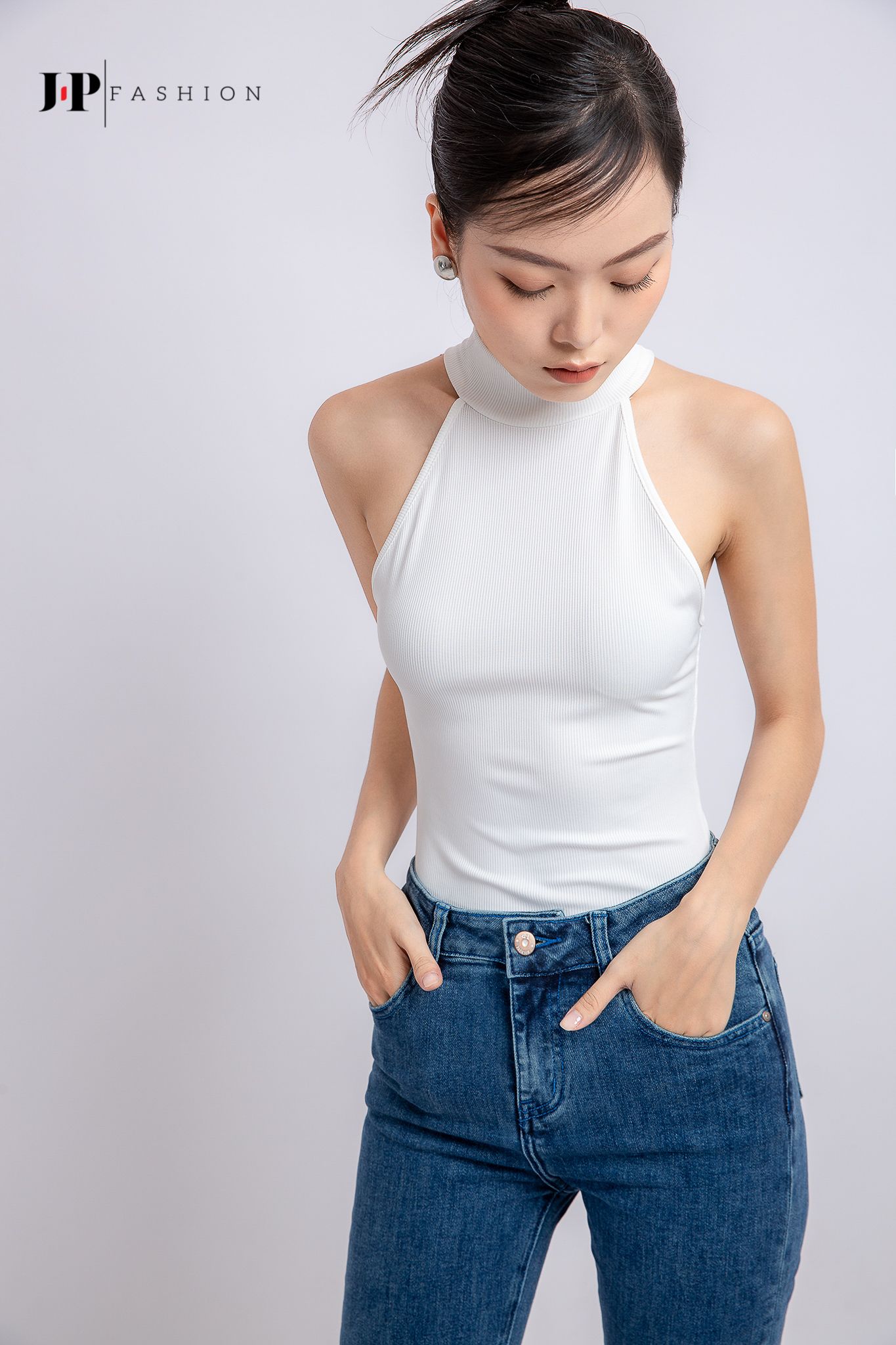 Áo thun cổ yếm 10208139