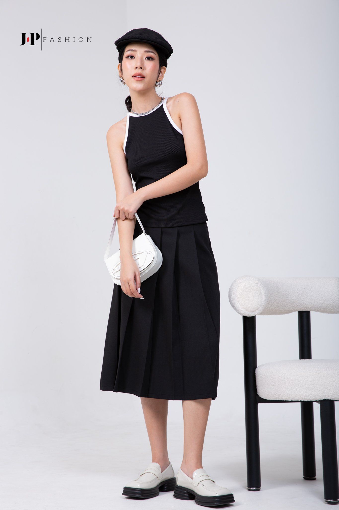 Áo thun cổ yếm