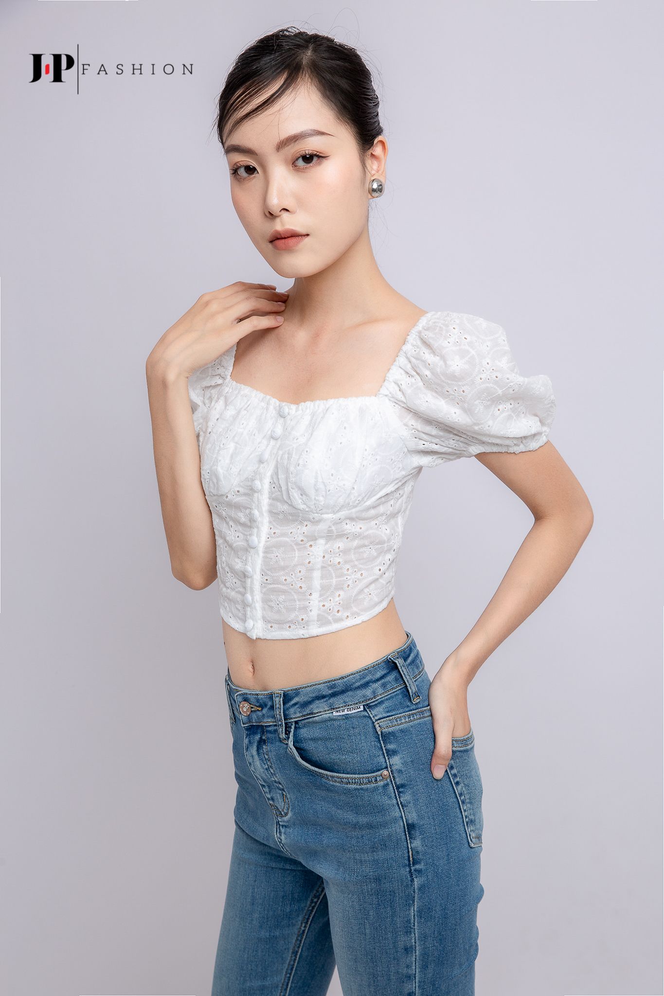 Sơ mi croptop