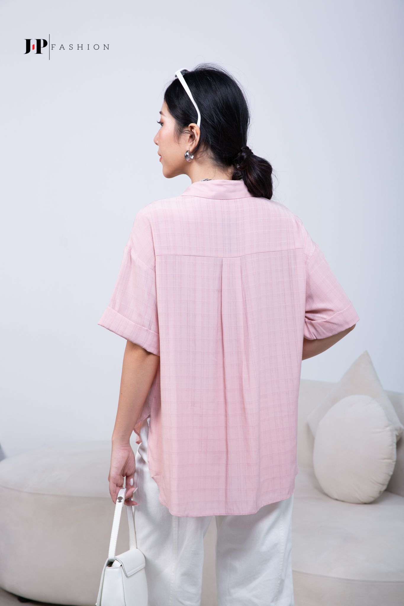Sơ mi lụa ngắn tay