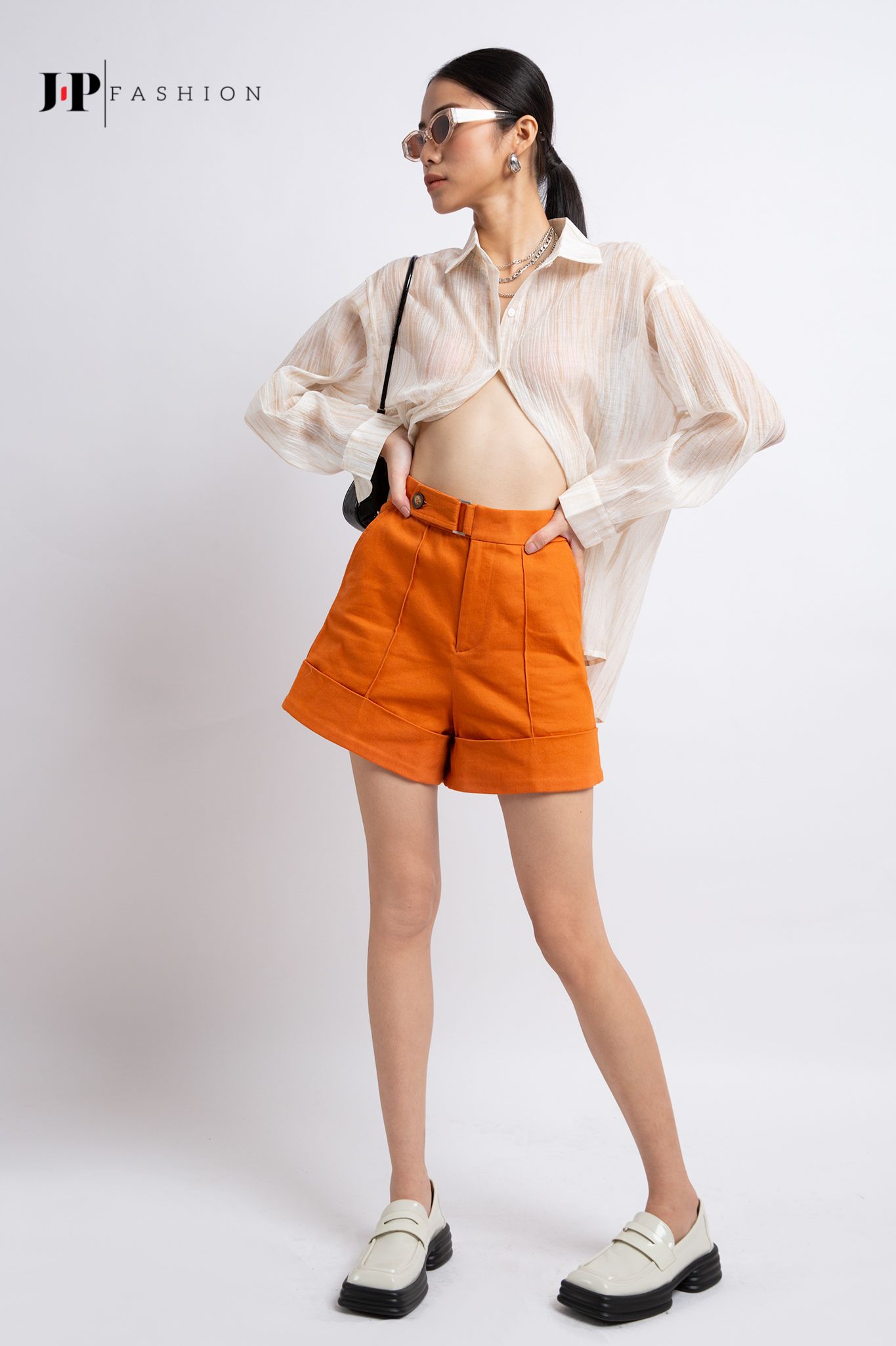 Quần short kaki