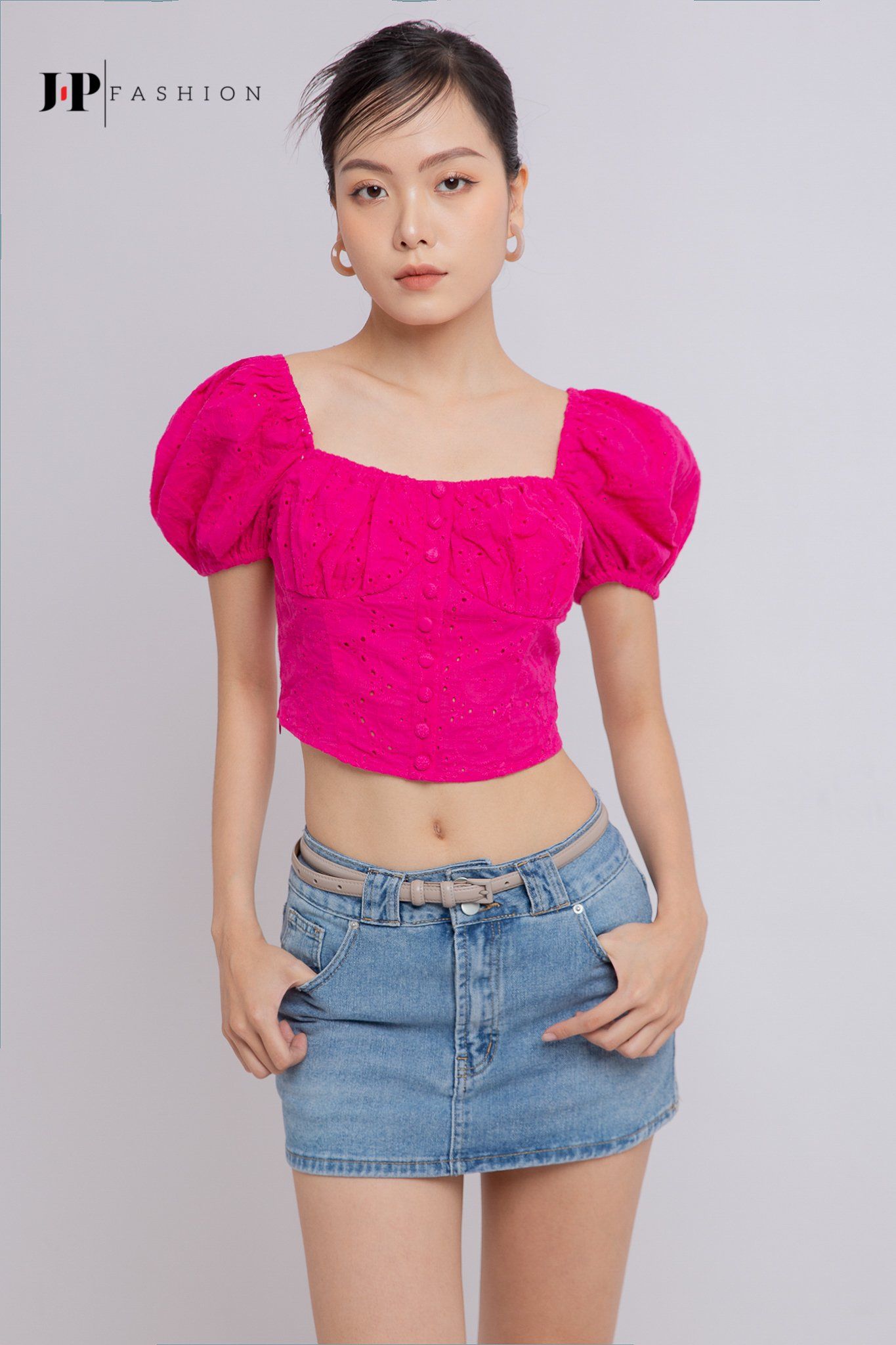 Sơ mi croptop