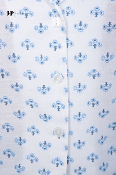 color_ Trắng hoa xanh