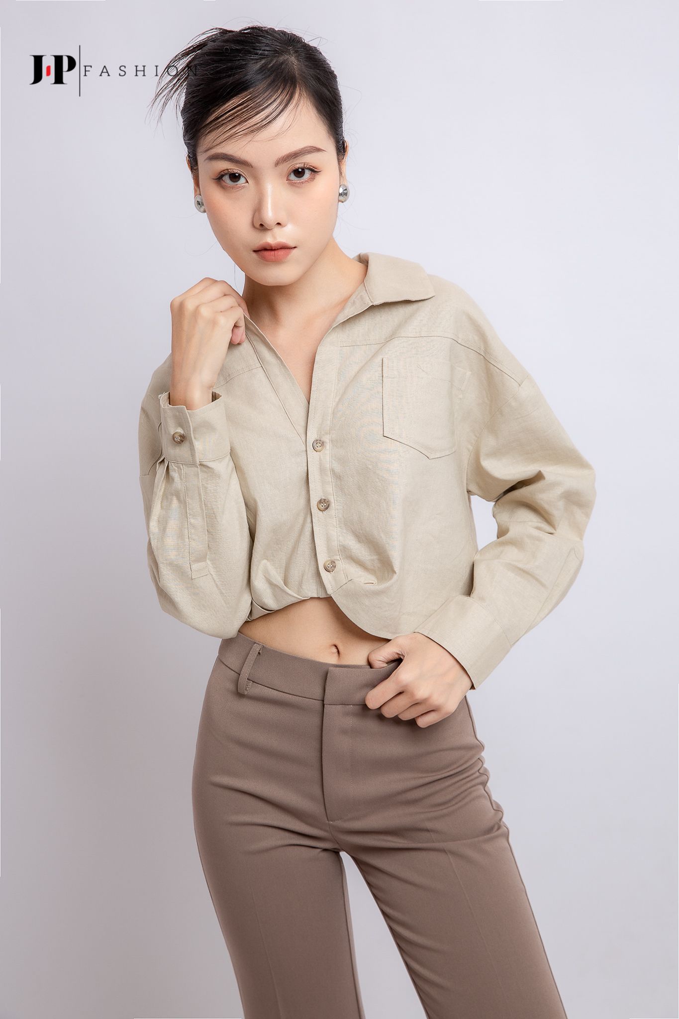 Áo sơ mi croptop