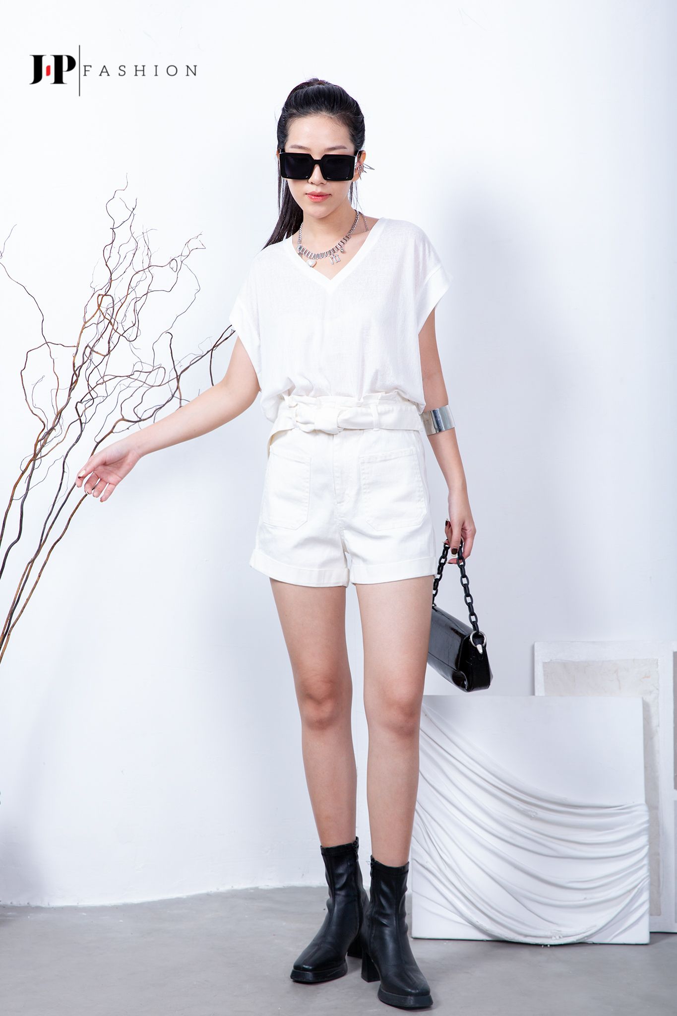 Quần short nữ