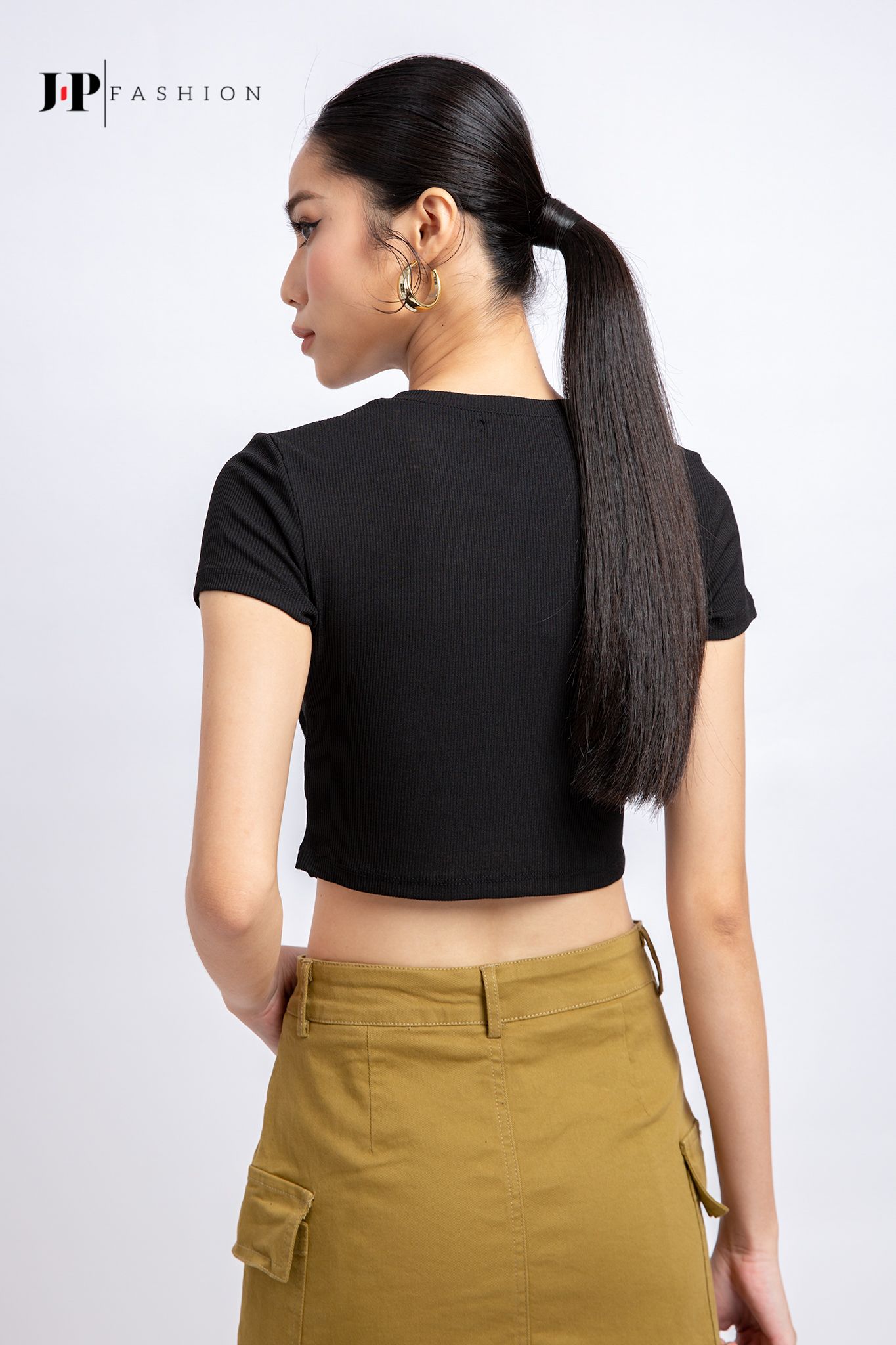  Áo thun croptop 