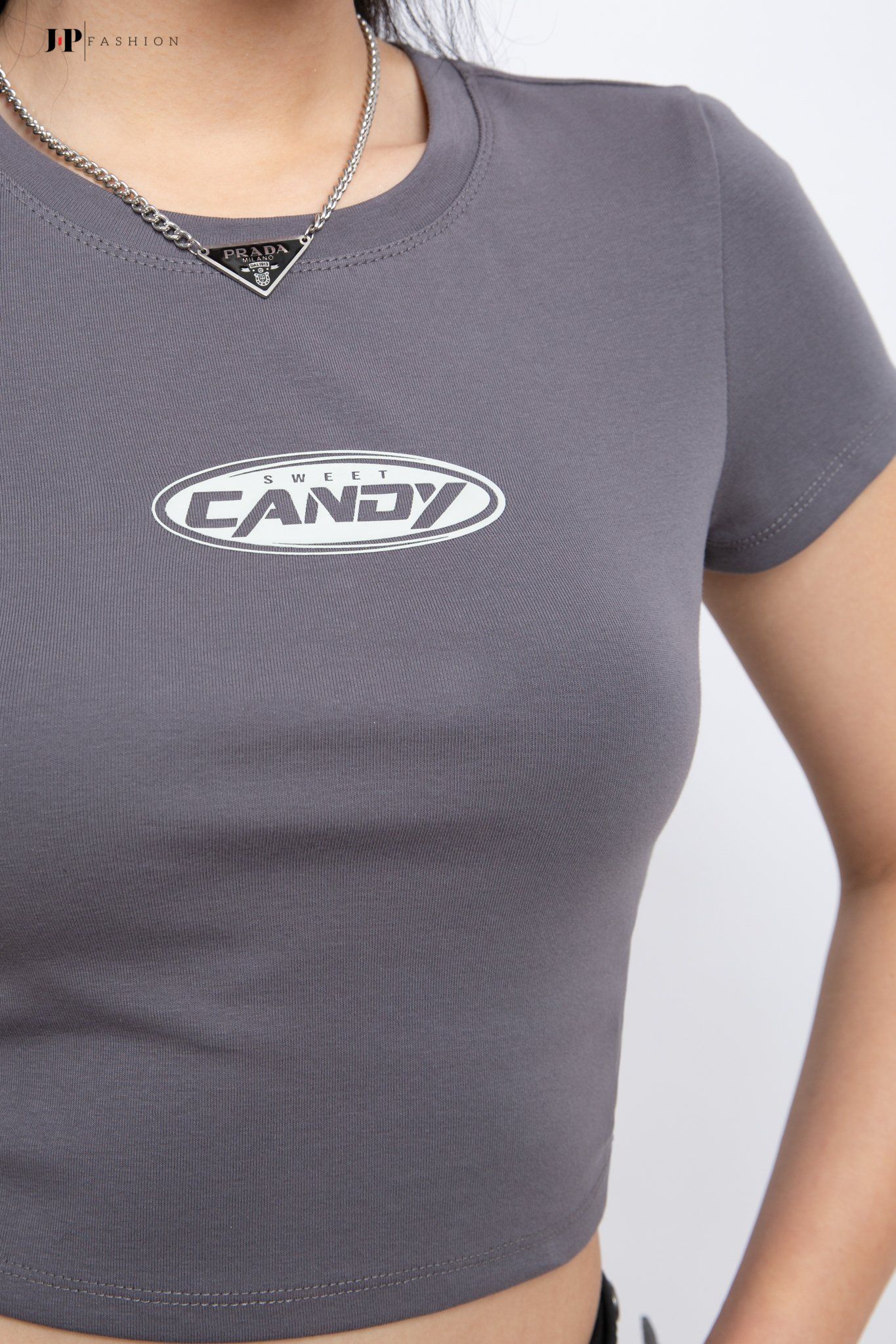 Áo thun croptop ngắn tay