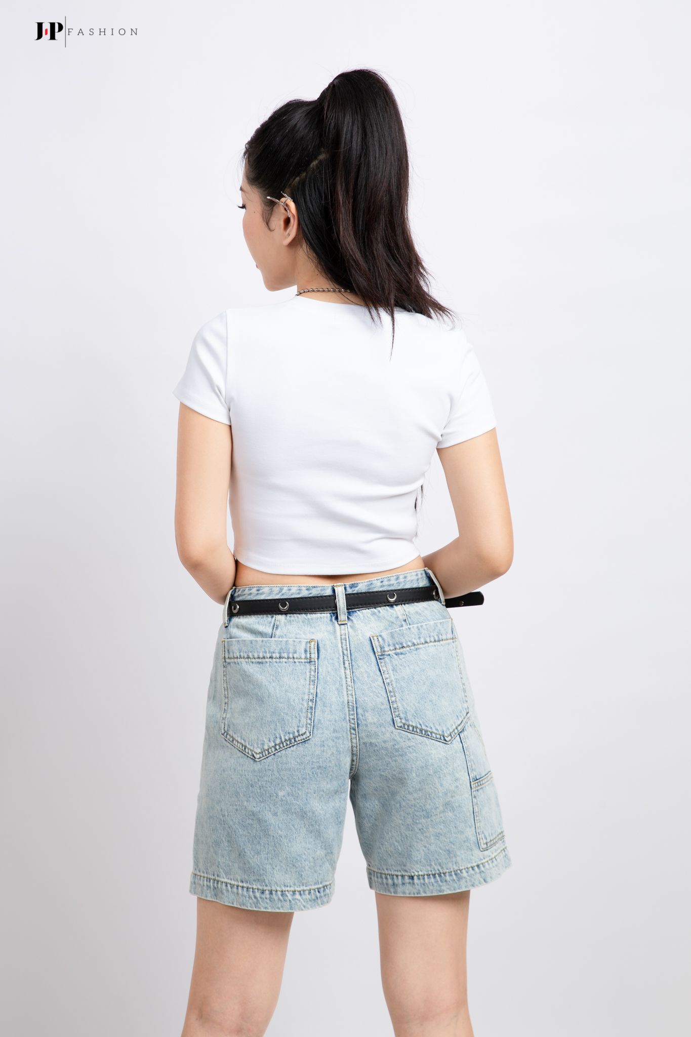 Áo thun croptop ngắn tay