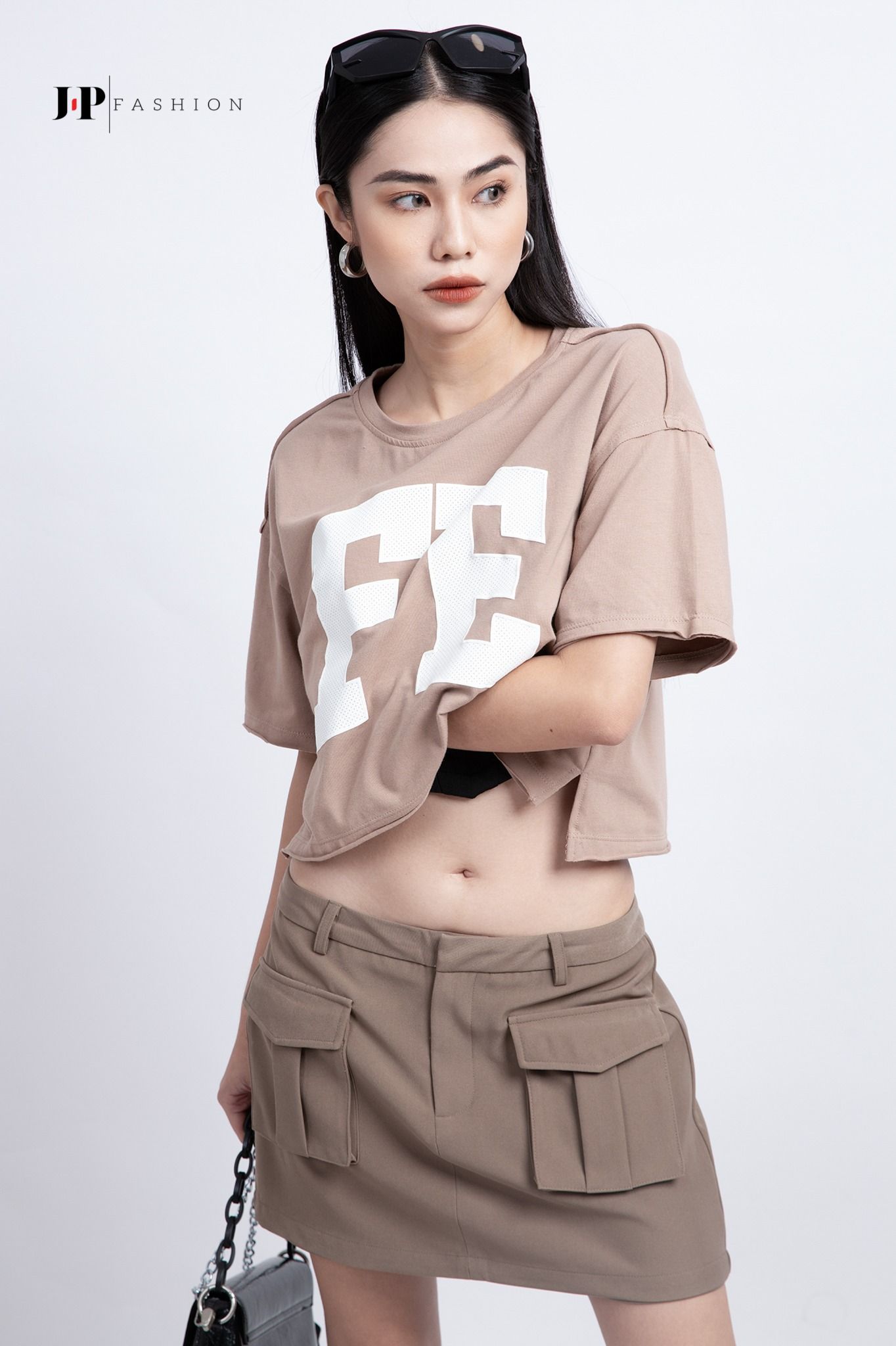 Thun croptop ngắn tay