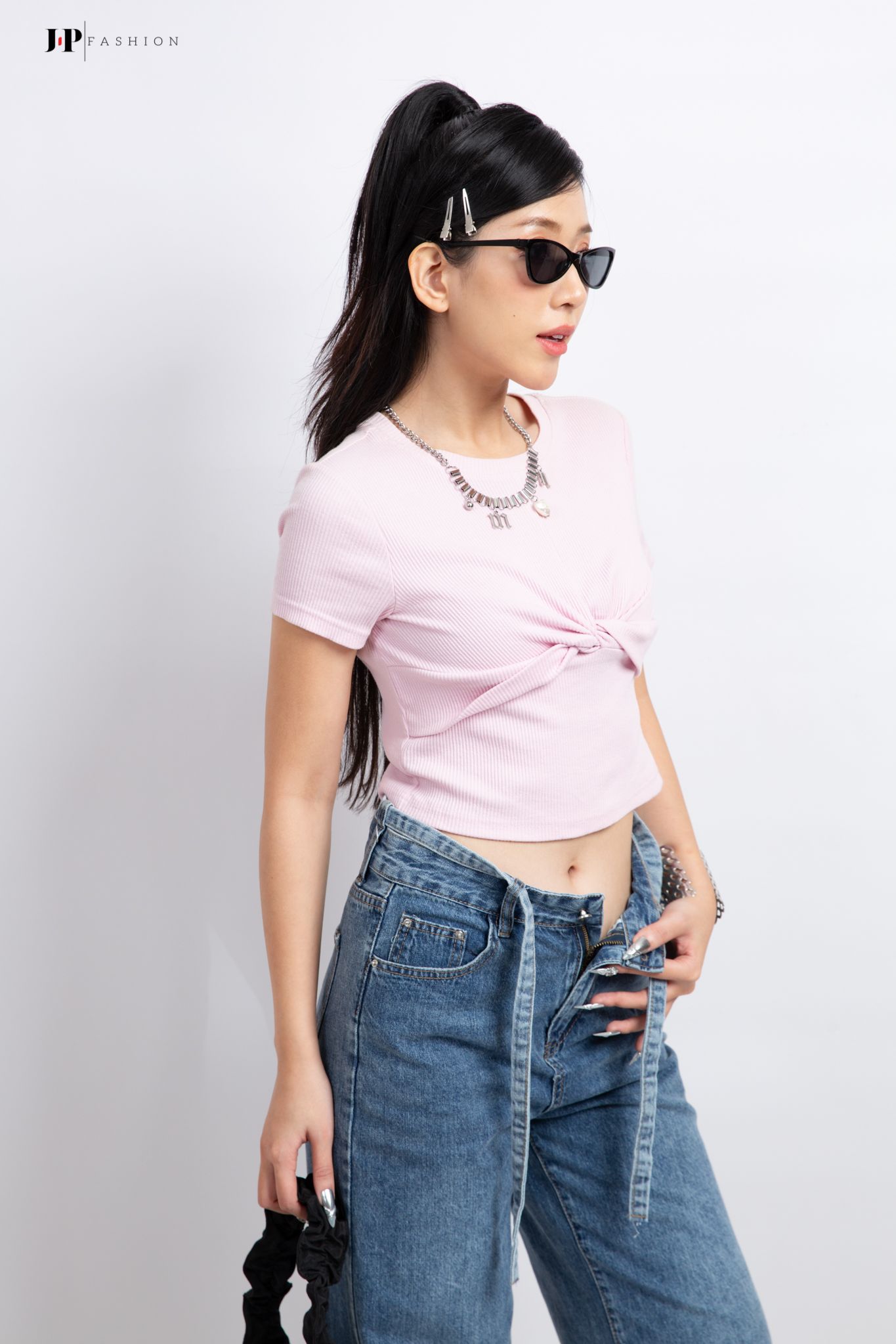  Áo thun croptop ngắn tay 